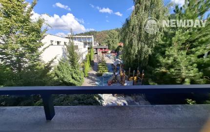 NEWDAY | NA PREDAJ 2-izbový apartmán + KK (39,3 m2) + lodžia 8,9 m2 | Jánsky rezort - Liptovský Ján