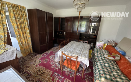 NA PREDAJ 4-izbový rodinný dom - chalupa v Lubine na pozemku (489 m2) + orná pôda a záhrada (2359 m2)