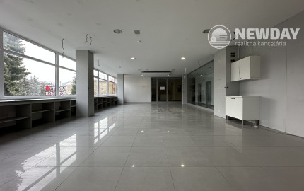 NA PRENÁJOM ZREKONŠTRUOVANÝ obchodný priestor pre kancelárie či prevádzku, Nová Dubnica - 124-150 m2