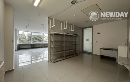 NA PRENÁJOM ZREKONŠTRUOVANÝ obchodný priestor pre kancelárie či prevádzku, Nová Dubnica - 124-150 m2