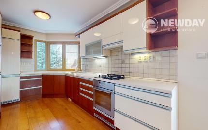 NA PREDAJ 25-ročný 6-izbový rodinný dom, Pod sadom, Žilina (Závodie) - plocha 355 m2, pozemok 963 m2