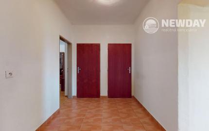 NA PREDAJ zrekonštruovaný rodinný dom - na pozemku možná stavba ďalšieho RD - Borčice