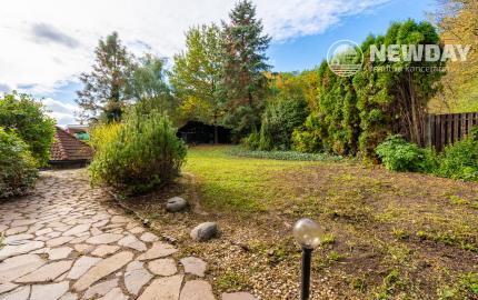 NA PREDAJ 25-ročný 6-izbový rodinný dom, Pod sadom, Žilina (Závodie) - plocha 355 m2, pozemok 963 m2