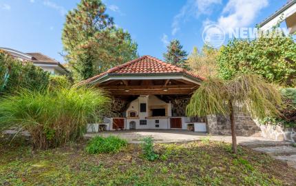 NA PREDAJ 25-ročný 6-izbový rodinný dom, Pod sadom, Žilina (Závodie) - plocha 355 m2, pozemok 963 m2