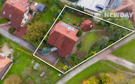 NA PREDAJ 25-ročný 6-izbový rodinný dom, Pod sadom, Žilina (Závodie) - plocha 355 m2, pozemok 963 m2