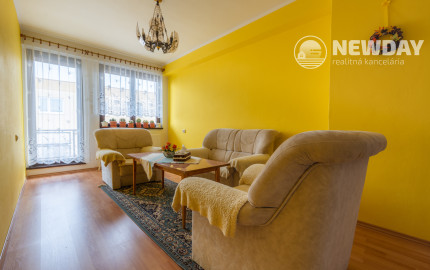 NEWDAY | NA PREDAJ priestranný 5-izbový podpivničený rodinný dom | 265 m2 úžitková plocha | 409 m2 pozemok | A. Sládkoviča - Nová Dubnica