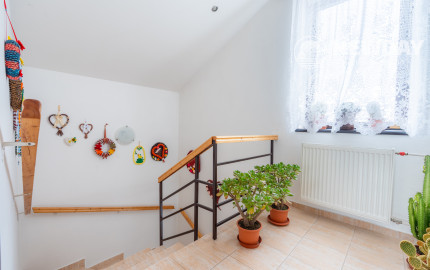 NEWDAY | NA PREDAJ priestranný 5-izbový podpivničený rodinný dom | 265 m2 úžitková plocha | 409 m2 pozemok | A. Sládkoviča - Nová Dubnica