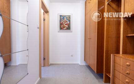 NEWDAY | NA PRENÁJOM rodinný dom na podnikanie | 117 m2 kancelárie, 29 m2 sklad | 505 m2 pozemok | Bezručova - Trenčín