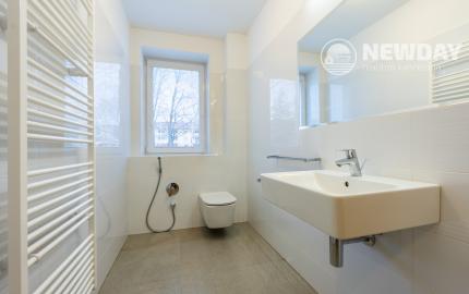 NEWDAY | NA PRENÁJOM rodinný dom na podnikanie | 117 m2 kancelárie, 29 m2 sklad | 505 m2 pozemok | Bezručova - Trenčín