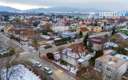 NEWDAY | NA PRENÁJOM rodinný dom na podnikanie | 117 m2 kancelárie, 29 m2 sklad | 505 m2 pozemok | Bezručova - Trenčín