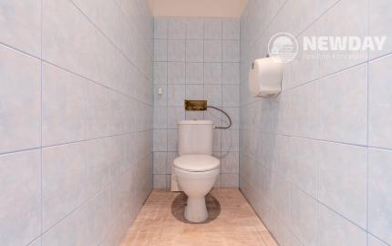 NEWDAY | NA PRENÁJOM kancelárske priestory na prízemí (samostatný vstup) |  208 m2 | bývalá budova Honeywellu | industriálny park na Nitrianskej ceste - Partizánske