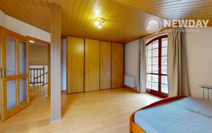 NEWDAY | NA PREDAJ 25-ročný rodinný dom s 2 bytovými jednotkami | 358 m2 úžitková plocha | 420 m2 pozemok | Partizánska - Trenčianske Teplice