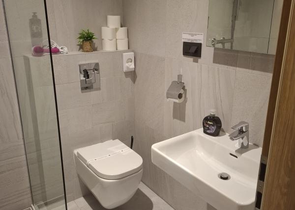 NEWDAY | NA PREDAJ 2-izbový apartmán + KK (39,3 m2) + lodžia 8,9 m2 | Jánsky rezort - Liptovský Ján