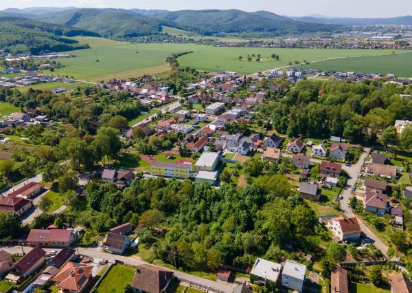 NA PREDAJ stavebný pozemok pre výstavbu bytových domov Ilava - Klobušice, 5108 m2