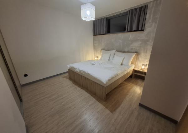 NEWDAY | NA PREDAJ 2-izbový apartmán + KK (39,3 m2) + lodžia 8,9 m2 | Jánsky rezort - Liptovský Ján