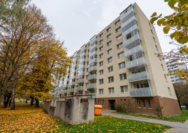 NEWDAY | NA PREDAJ 2-izbový byt | SNP - Nová Dubnica | 60 m2