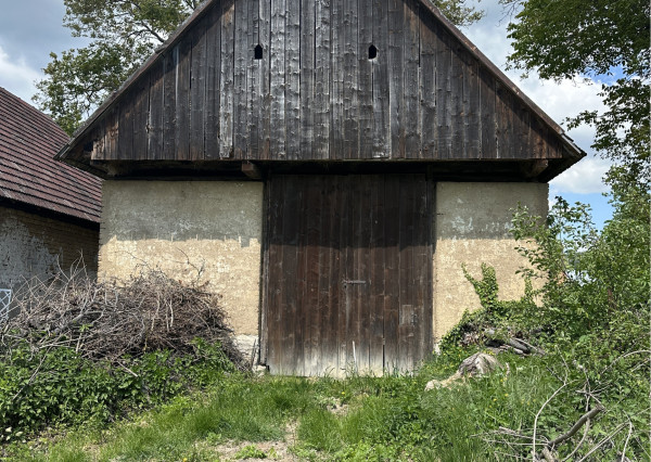 NA PREDAJ 4-izbový rodinný dom - chalupa v Lubine na pozemku (489 m2) + orná pôda a záhrada (2359 m2)