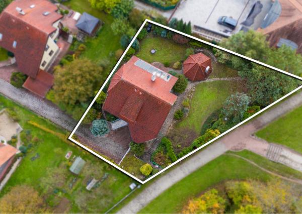 NA PREDAJ 25-ročný 6-izbový rodinný dom, Pod sadom, Žilina (Závodie) - plocha 355 m2, pozemok 963 m2