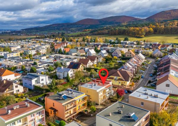 NEWDAY | NA PREDAJ priestranný rodinný dom | 265 m2 úžitková plocha + 409 m2 pozemok | A. Sládkoviča - Nová Dubnica