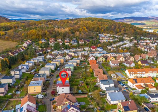 NEWDAY | NA PREDAJ priestranný rodinný dom | 265 m2 úžitková plocha + 409 m2 pozemok | A. Sládkoviča - Nová Dubnica