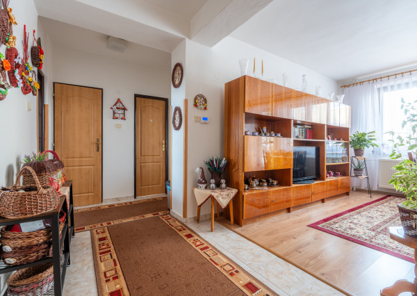 NEWDAY | NA PREDAJ priestranný 5-izbový podpivničený rodinný dom | 265 m2 úžitková plocha | 409 m2 pozemok | A. Sládkoviča - Nová Dubnica