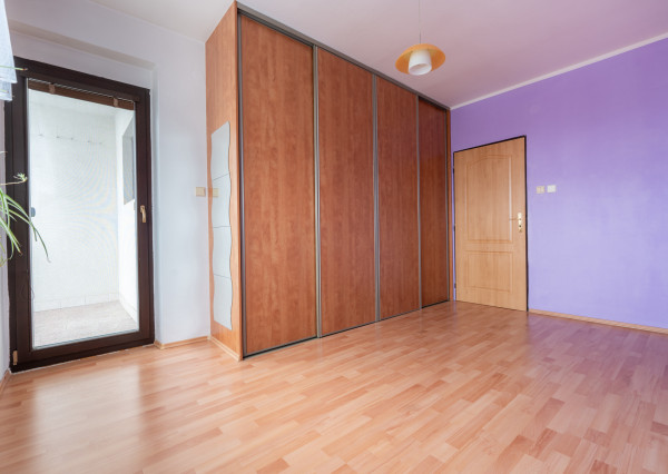 NEWDAY | NA PREDAJ priestranný 5-izbový podpivničený rodinný dom | 265 m2 úžitková plocha | 409 m2 pozemok | A. Sládkoviča - Nová Dubnica