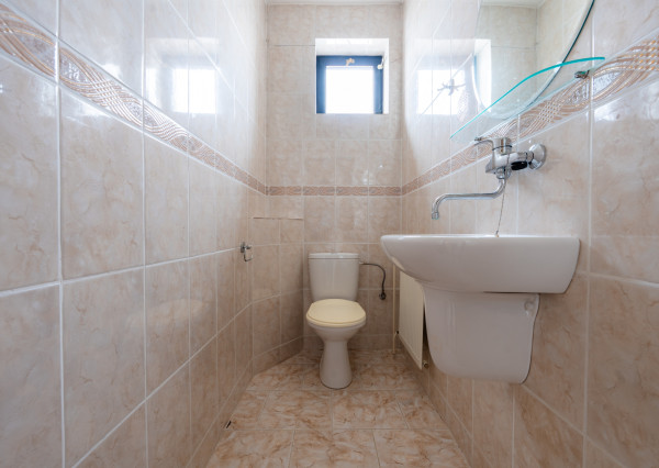 NEWDAY | NA PREDAJ priestranný 5-izbový podpivničený rodinný dom | 265 m2 úžitková plocha | 409 m2 pozemok | A. Sládkoviča - Nová Dubnica