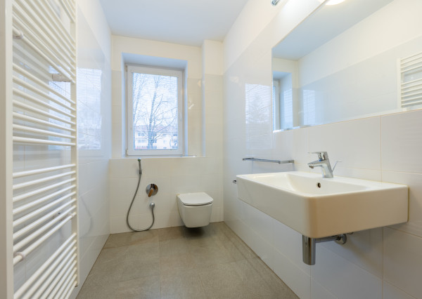 NEWDAY | NA PRENÁJOM rodinný dom na podnikanie | 117 m2 kancelárie, 29 m2 sklad | 505 m2 pozemok | Bezručova - Trenčín