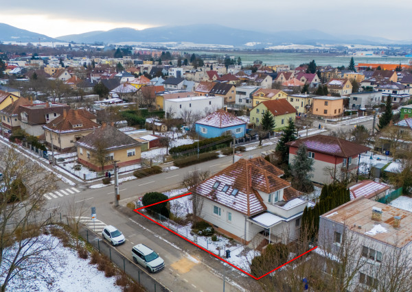 NEWDAY | NA PRENÁJOM rodinný dom na podnikanie | 117 m2 kancelárie, 29 m2 sklad | 505 m2 pozemok | Bezručova - Trenčín