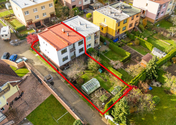 NEWDAY | NA PREDAJ priestranný 5-izbový podpivničený rodinný dom | 265 m2 úžitková plocha | 409 m2 pozemok | A. Sládkoviča - Nová Dubnica