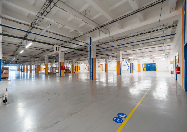 NEWDAY | NA PRENÁJOM funkčné udržiavané výrobné / skladové priestory |  do 12 000 m2 | bývalá budova Honeywellu | industriálny park na Nitrianskej ceste - Partizánske