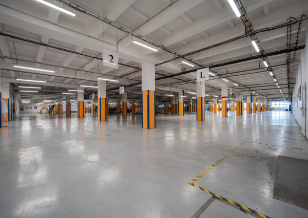 NEWDAY | NA PRENÁJOM funkčné udržiavané výrobné / skladové priestory |  do 12 000 m2 | bývalá budova Honeywellu | industriálny park na Nitrianskej ceste - Partizánske