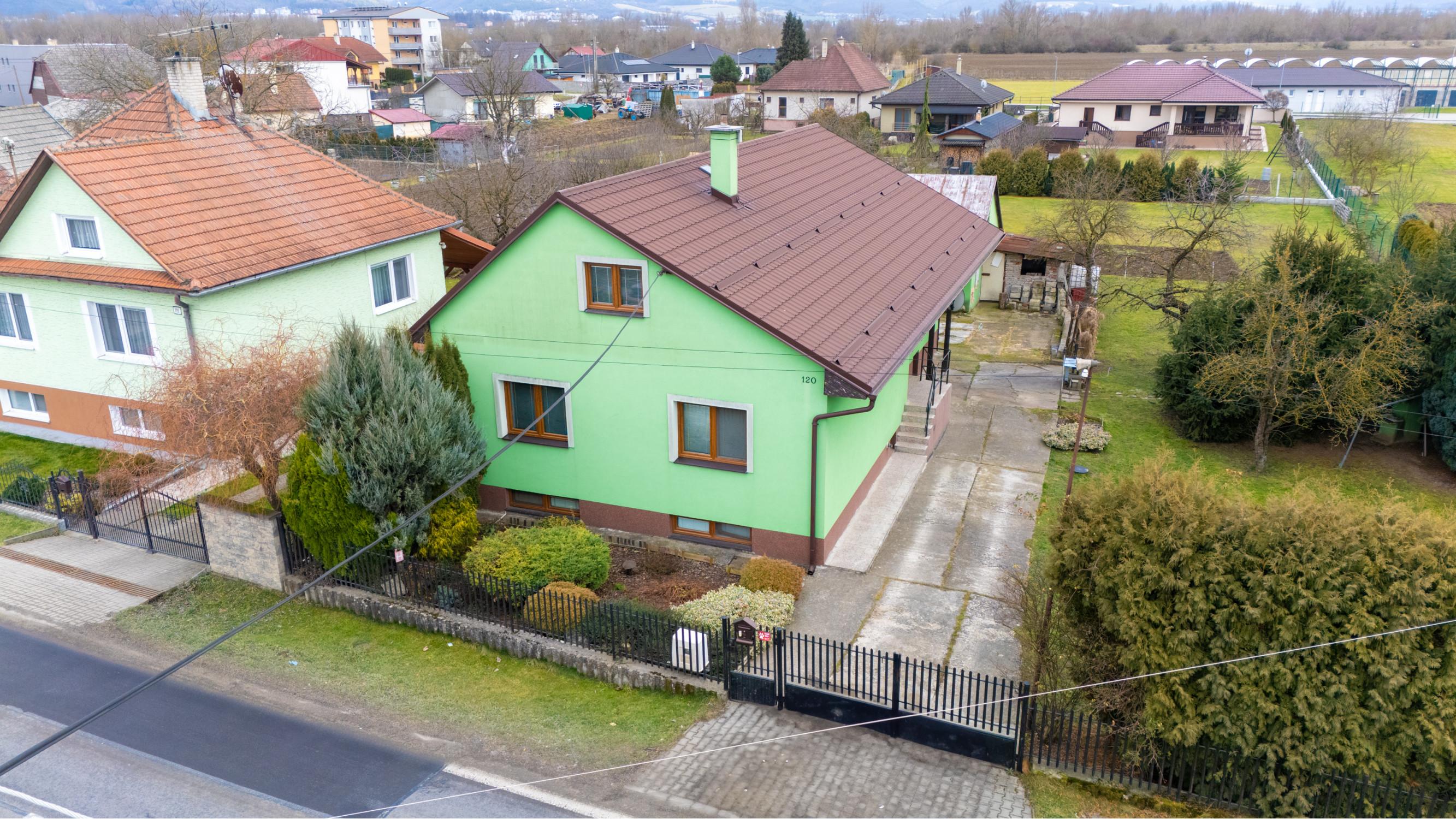 NA PREDAJ zrekonštruovaný rodinný dom - na pozemku možná stavba ďalšieho RD - Borčice